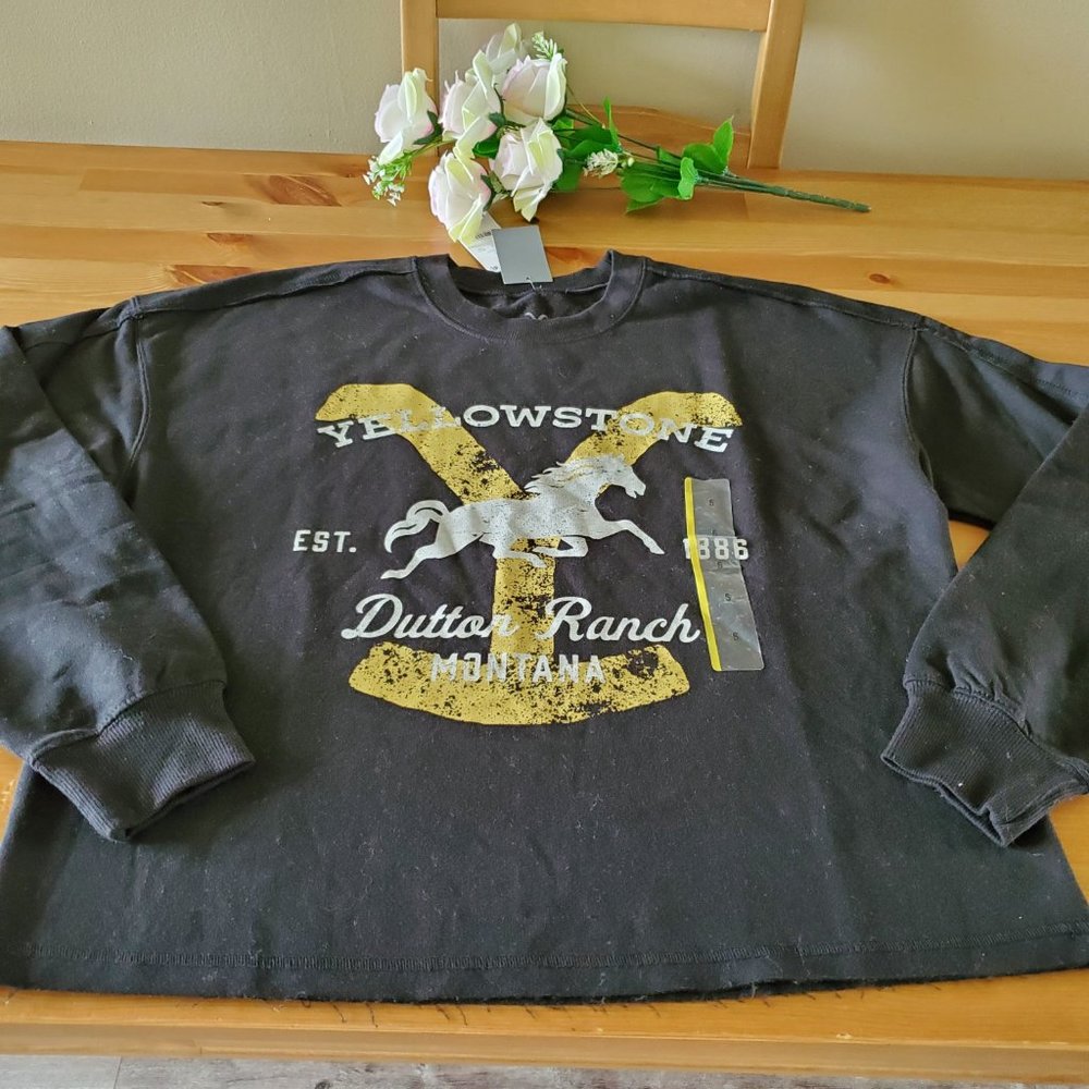 Women's Yellowstone Dutton Ranch Graphic Sweatshirt - Black Size S Black - Picture 7 of 8